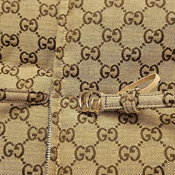 Gucci Beige Monogram Quilted Puffer Jacket - Picture 10 of 14